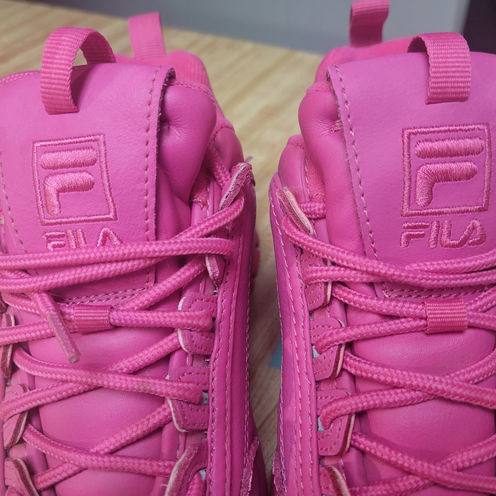 Fila HOT Pink Sneakers💖 - Picture 2 of 10